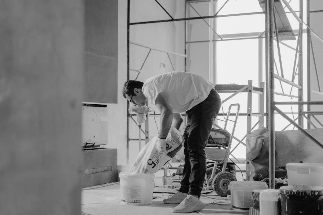 Top Tips for Ensuring Safety When Using Construction Chemical